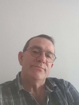 Go to the Landou Jacques's page